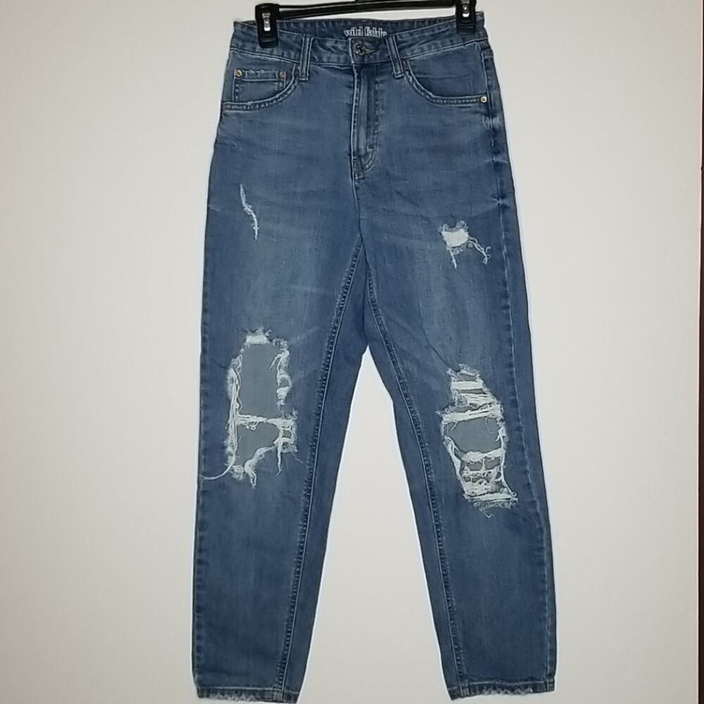 Wild Fable Jeans 2 high rise mom Light wash destroyed - Picture 2 of 8